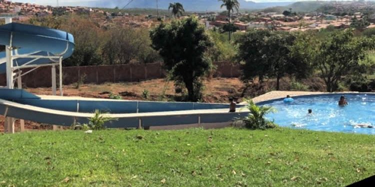 Mulher morre em Barbalha após se engasgar com alimento num balneário