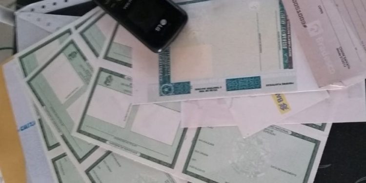 Advogado, contador e mais 12 pessoas são alvos de mandados de prisão por falsificação de documentos