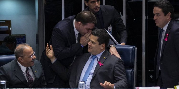 Senadores querem medida provisória como moeda de troca pela Previdência