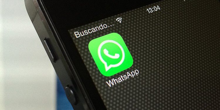 Áudio fora do app, edição de foto e memoji: WhatsApp anuncia novas funções