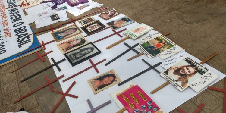 Manifestação no Crato relembra morte da professora Silvany Inácio, vítima de feminicídio em 2018