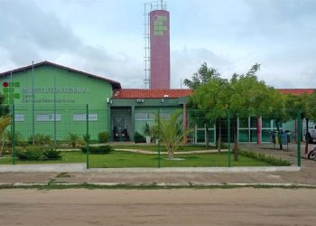 IFCE abre vaga para professor substituto com salários de R$ 3.449,83 no campus de Morada Nova