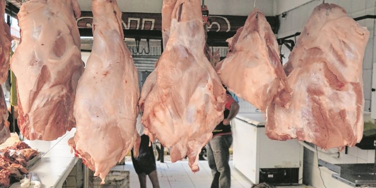 Menos de 25% das cidades mantêm matadouros regulares no Ceará