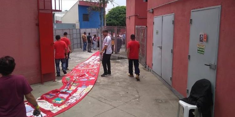Lula é recebido com festa e tapete vermelho em São Bernardo