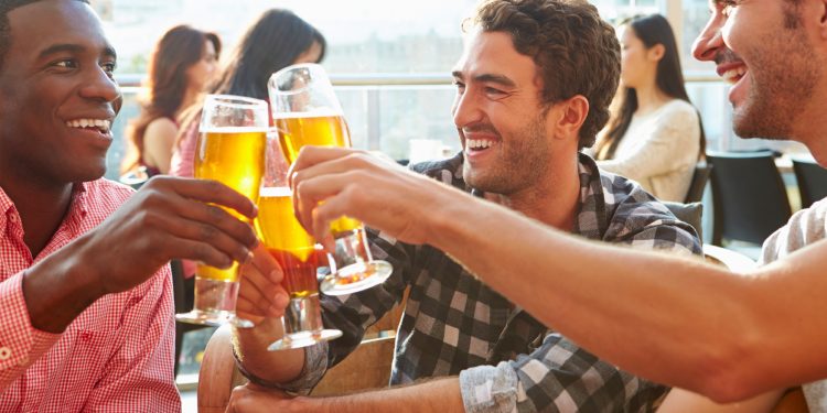 Se você bebe para esquecer, está perdendo tempo: O álcool reforça as lembranças ruins