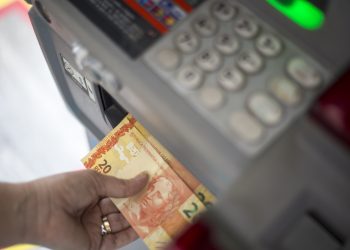 Com 13º salário, economia cearense deve receber injeção de R$ 5,2 bilhões