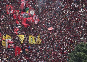 Flamengo supera piadas de rivais e vive maiores 24 horas em 124 anos