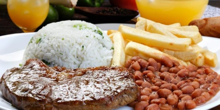 Não é só peso: 8 hábitos alimentares que prejudicam sua saúde