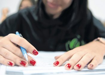 Mais de 50% das vagas dos Centros de Idiomas estão ociosas no CE