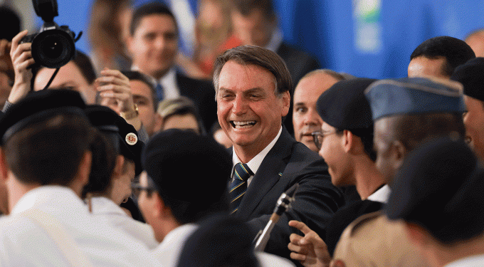Bolsonaro cria a primeira estatal de seu governo, a NAV Brasil