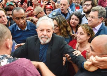 Após Lula ser solto, EUA dizem confiar em instituições democráticas do Brasil