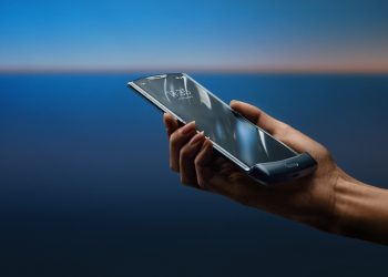 Motorola relança Razr V3, agora com tela que dobra