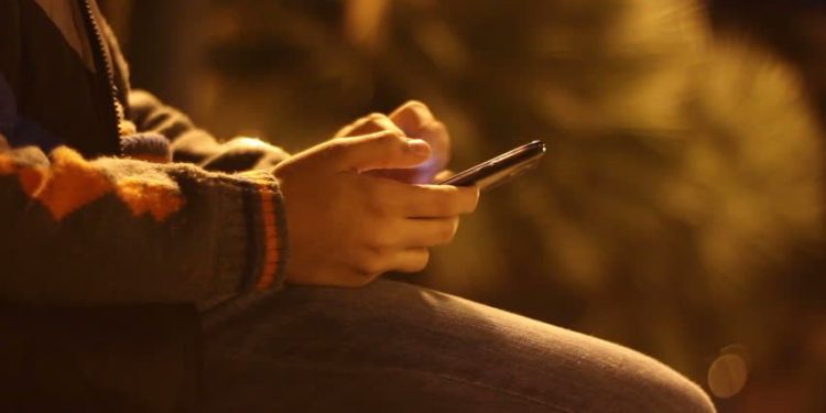 Anatel programa bloqueio de linhas móveis pré-pagas no Ceará; saiba como evitar