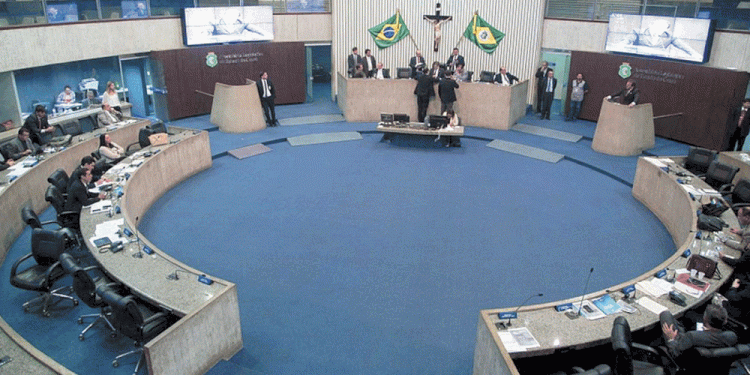 Proposta de reforma da Previdência estadual eleva idade mínima de aposentadoria