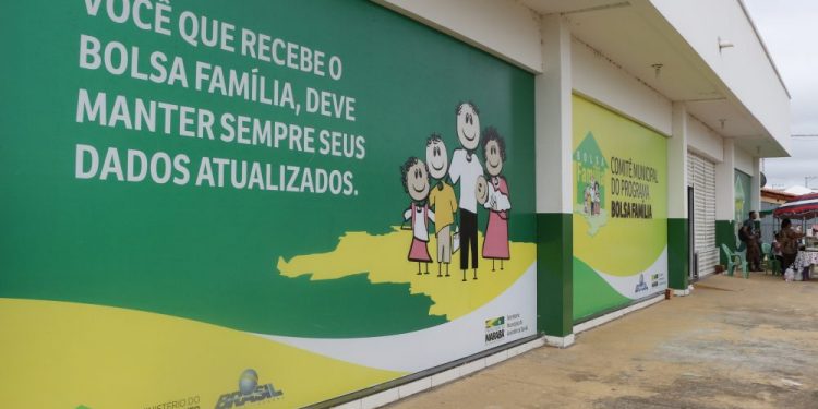 Governo Bolsonaro não terá dinheiro para novos beneficiários do Bolsa Família em 2020