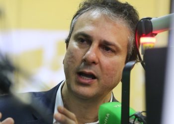 Camilo homologa concursos e anuncia novas seleções para 2020