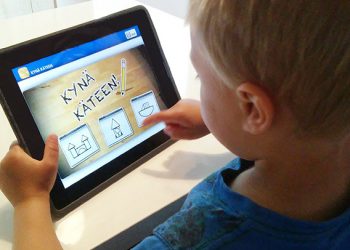 Smartphones usados em excesso prejudicam crianças, revela pesquisa