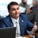Flávio Bolsonaro alega ‘engano’ em voto que aprovou brecha para aumento do fundo eleitoral