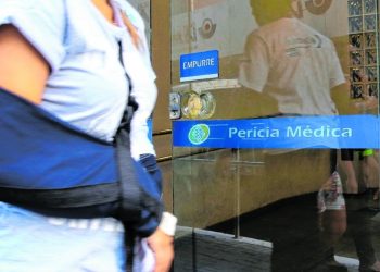 Apesar de os cancelamentos ocorrerem nas várias espécies de benefícios, os motivos de pagamento irregular mais comuns decorrem de recebimento indevido de benefício assistencial (BPC) por servidores públicos estaduais e municipais