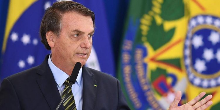 Governo Bolsonaro é reprovado por 38% e aprovado por 29%, diz Ibope