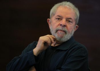 Lula processa dono da Havan por faixa que chama ex-presidente de ‘cachaceiro’