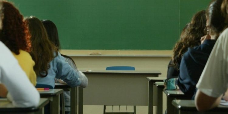 Brasil cai em ranking de ciências e matemática e empaca em leitura