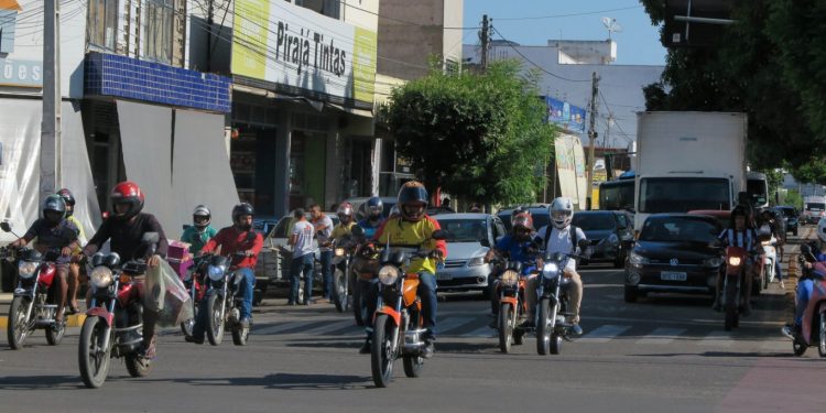Juazeiro do Norte tem a maior média de veículos por habitante do Ceará
