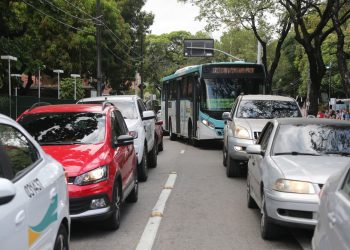 Cerca de 300 mil pessoas devem ser beneficiadas com a medida (Foto: José Leomar)