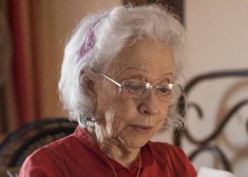 Cena do filme "A Vida Invisível", em que Fernanda Montenegro interpretou a personagem Eurídice (Foto: Bruno Machado/Divulgação)