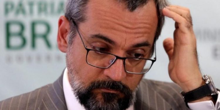 MPF diz que Sisu não teve mínimo de vagas para deficientes e questiona MEC