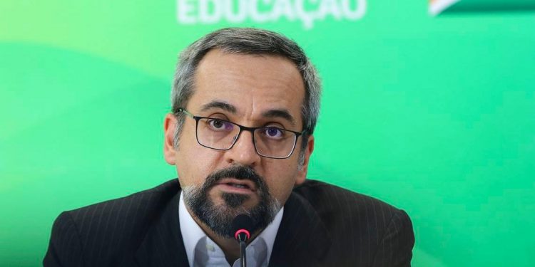 MPF entra com ação na Justiça Federal pedindo a suspensão do Sisu, Fies e Prouni