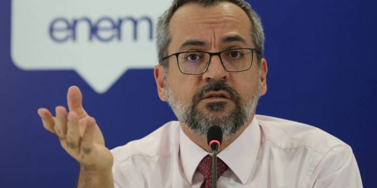 Funcionários do MEC afirmam que resultado do Enem não é 100% confiável