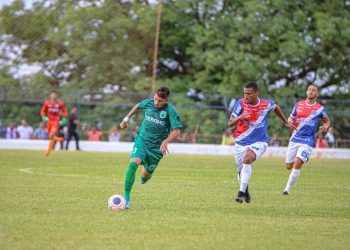 Barbalha goleia Floresta e é líder na 1ª rodada do Campeonato Cearense