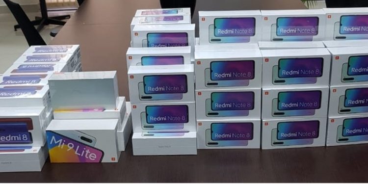 Cearense é preso com quase 120 celulares ao desembarcar em aeroporto