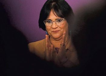 Governo Bolsonaro defende abstinência sexual contra gravidez precoce