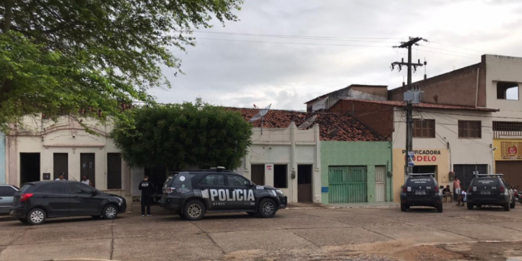 Polícia cumpre mandados sobre a morte do prefeito de Granjeiro