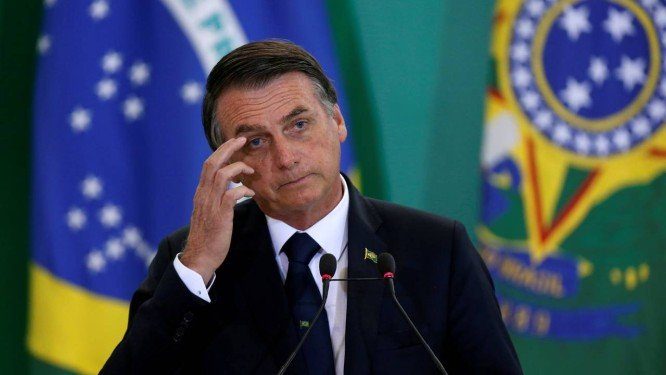 Brasil não tem poderio nuclear para opinar sobre EUA x Irã, diz Bolsonaro