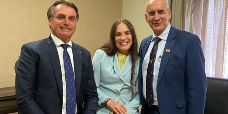 Em fase de testes, Regina Duarte vai conhecer secretaria da Cultura