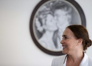 Atriz Regina Duarte iniciou "período de testes" antes de decisão sobre assumir cargo (Foto: Marcos Correa/Presidência da República)