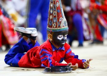 Mestres do reisado saem às ruas em mais um Dia de Reis