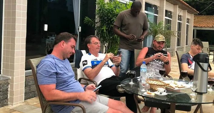 Manifestação anti-Congresso cresce nas redes após compartilhamento de Bolsonaro