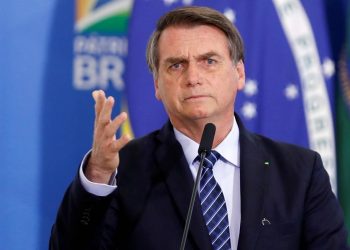 Bolsonaro é fortemente criticado após divulgar vídeo com chamado para manifestação