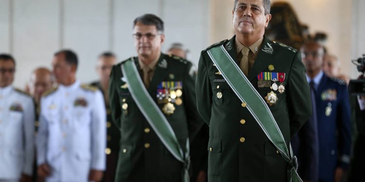 Palácio do Planalto militarizado sob Bolsonaro incomoda Legislativo