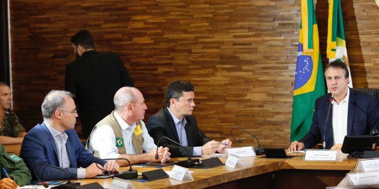 ‘Situação está sob controle’, analisa Moro; ‘Ninguém pode estar acima da lei’, cita Camilo