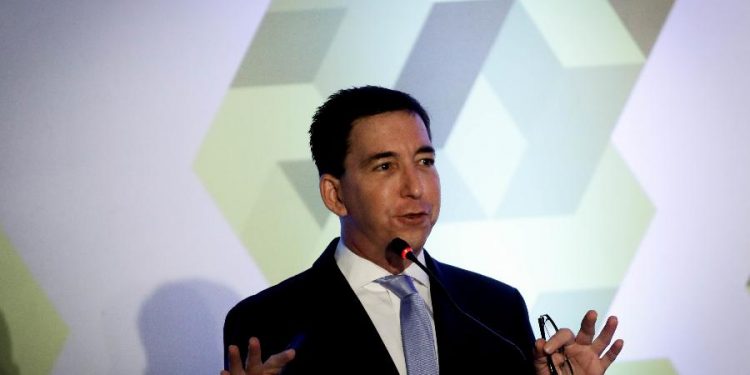 Justiça rejeita denúncia contra Glenn Greenwald em caso dos hackers