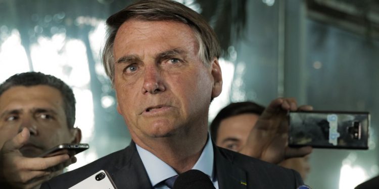 Em carta, 20 governadores dizem que Bolsonaro não ajuda ‘evolução da democracia’