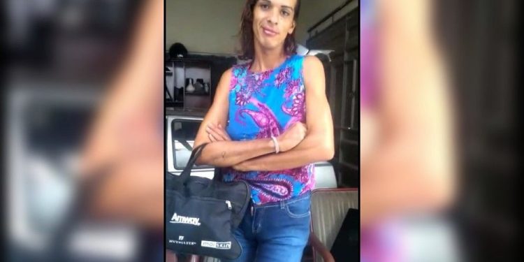 Corpo de travesti é achado acorrentado em cachoeira em Missão Veha