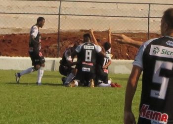 Barbalha é goleado pelo Operário-PR e é eliminado da Copa do Brasil