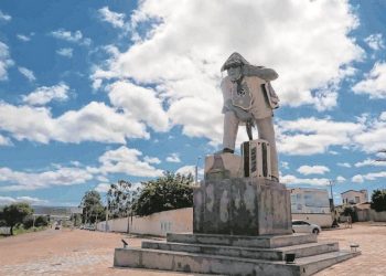 Sem recursos, complexo de Gonzagão, em Exu, enfrenta problemas