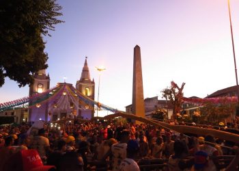 O tema do desfile é “Santa Cruz de Barbalha - Um Conto Popular no Cariri” (Foto: Antonio Rodrigues)